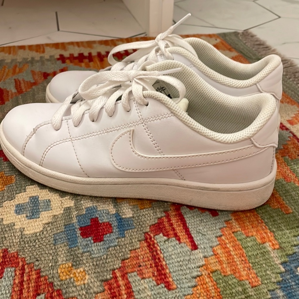 White Nike Sneakers